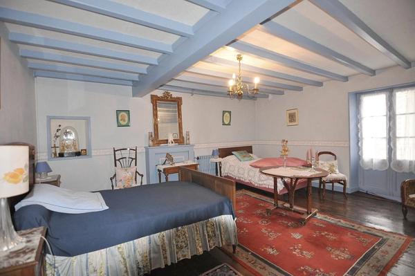 Maison en centre ville de 200 m² - 4 chambres