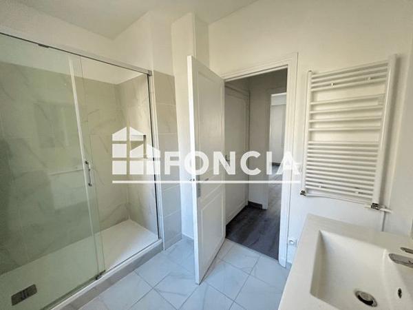 Location Appartement 2 pièces 54.77 m² - 7 RUE DES ACACIAS Paris 75017
