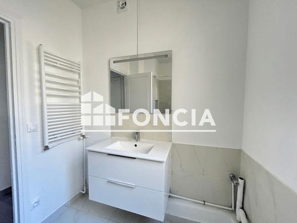 Location Appartement 2 pièces 54.77 m² - 7 RUE DES ACACIAS Paris 75017