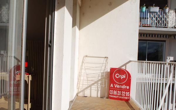 Appartement à vendre    1 pièce • 30 m2 Cosne-Cours-sur-Loire