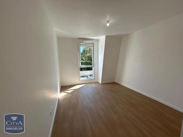 Appartement à louer 2 pièces 43.04m² Le Mée-sur-Seine (77350)
