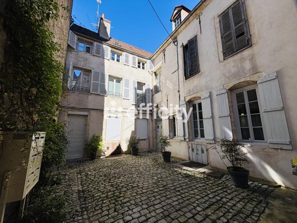 Appartement
         4 pièces
        - 116 m² Exclusivité 350 000 € *