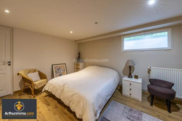 Vente Maison 8 pièces 145 m2 à Saint-Fargeau-Ponthierry