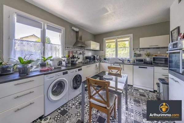 Vente Maison 8 pièces 145 m2 à Saint-Fargeau-Ponthierry