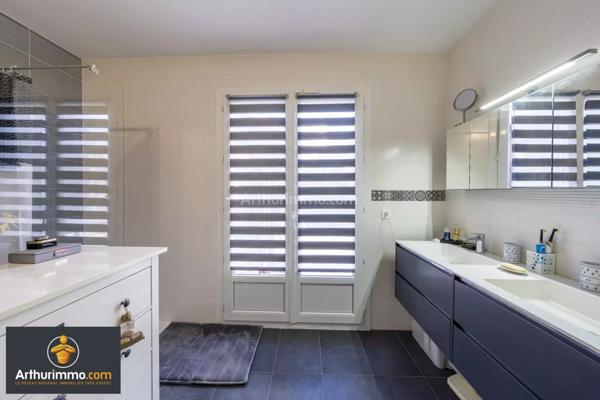 Vente Maison 8 pièces 145 m2 à Saint-Fargeau-Ponthierry