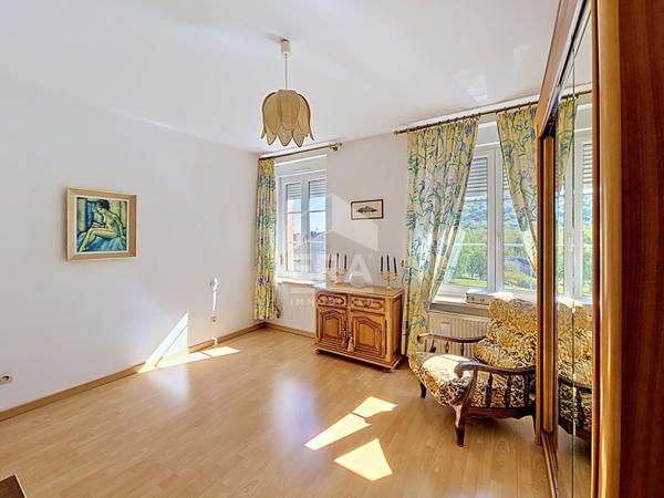 Appartement 4 pièces à vendre à Longwy Bas - 88 m² avec garage