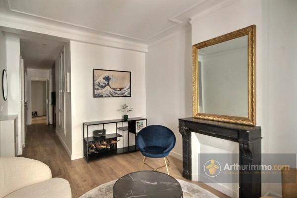 Vente                                                      Appartement
                        
                     2 pièces                      37 m2                     à Paris 18