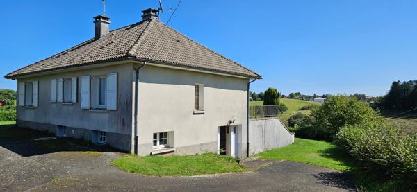 Maison plain-pied avec jardin, sous-sol, garage, 2 chambres