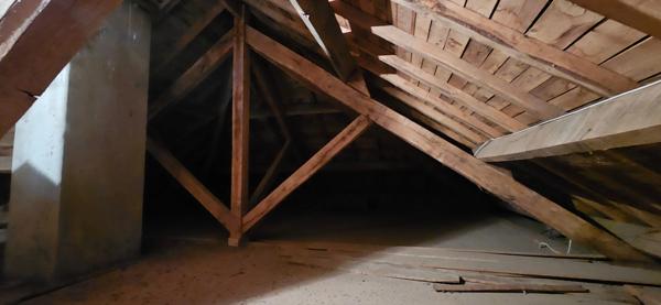 Maison plain-pied avec jardin, sous-sol, garage, 2 chambres