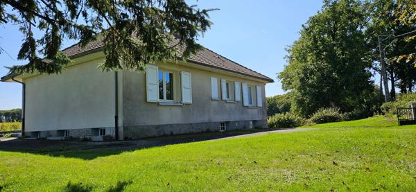 Maison plain-pied avec jardin, sous-sol, garage, 2 chambres