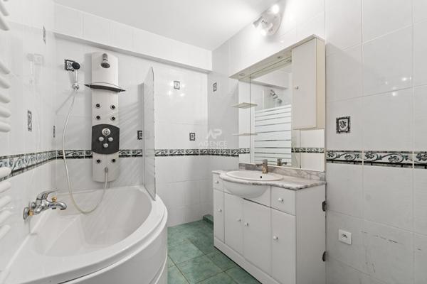 Appartement Saint Germain En Laye 3 pièces -75m² €399 000 ** - Référence 18272