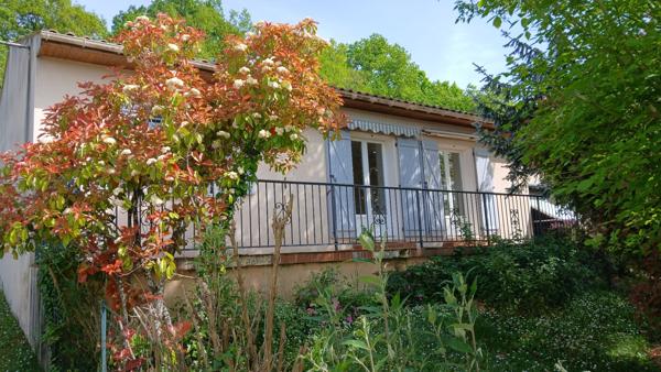 Maison 2 chambres, garage, terrain clos