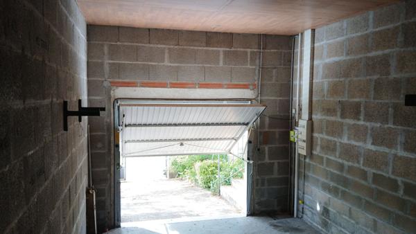 Maison 2 chambres, garage, terrain clos
