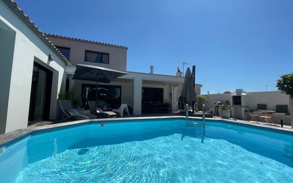 Maison à vendre    7 pièces •  Olonne-sur-Mer