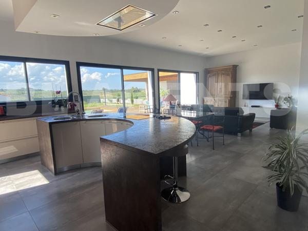 maison/villa 5 pièce(s) 182 m2