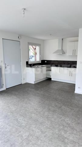 À vendre – Maison en bois T4 de plain-pied – Cholet, secteur Ribou