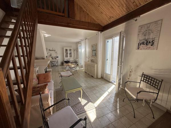 Vente                                                      Maison
                        
                     4 pièces                      100 m2                     à Anet