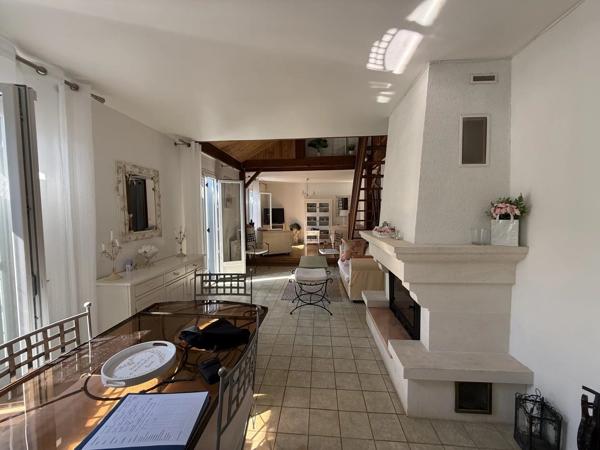Vente                                                      Maison
                        
                     4 pièces                      100 m2                     à Anet