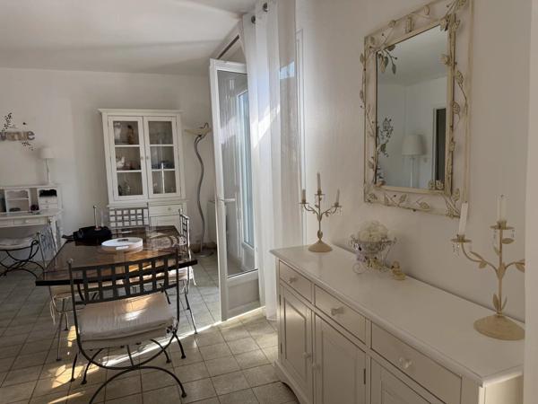 Vente                                                      Maison
                        
                     4 pièces                      100 m2                     à Anet