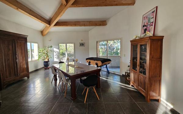 Maison à vendre    7 pièces •  Poulx