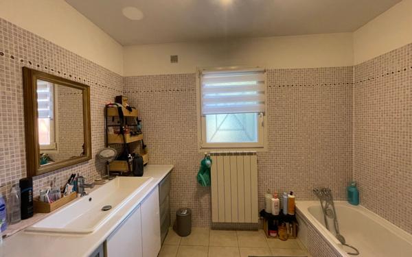 Maison à vendre    7 pièces •  Poulx