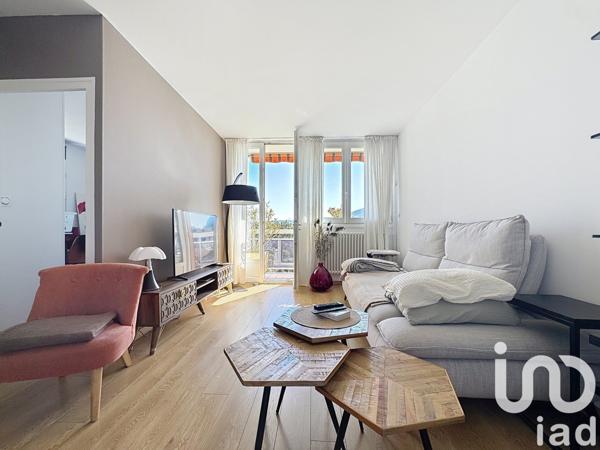 Appartement 3 pièces de 66 m² à Ville-la-Grand (74100)