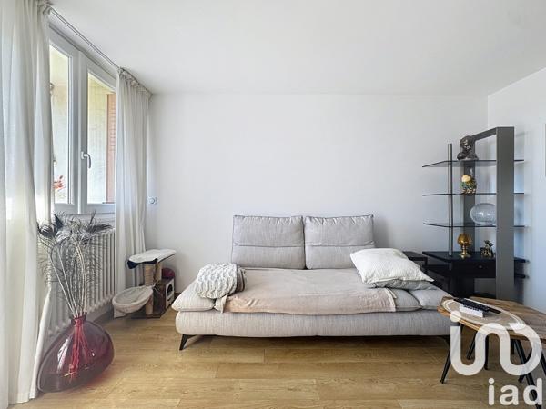 Appartement 3 pièces de 66 m² à Ville-la-Grand (74100)