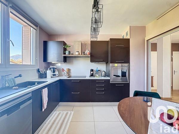 Appartement 3 pièces de 66 m² à Ville-la-Grand (74100)