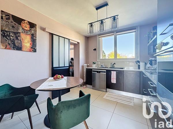 Appartement 3 pièces de 66 m² à Ville-la-Grand (74100)