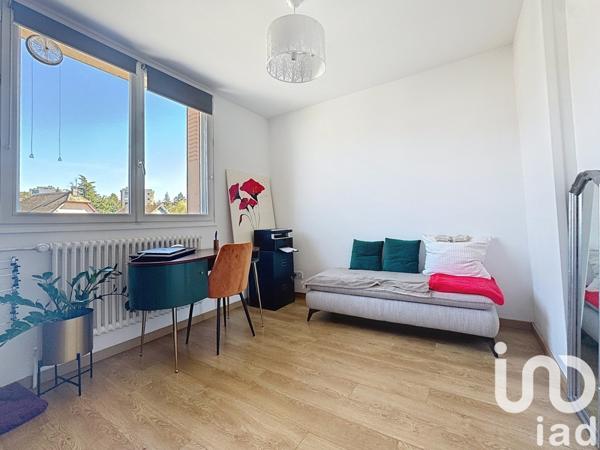 Appartement 3 pièces de 66 m² à Ville-la-Grand (74100)