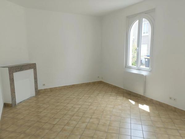 Location                                                      Maison
                        
                     3 pièces                      78 m2                     à Rezé