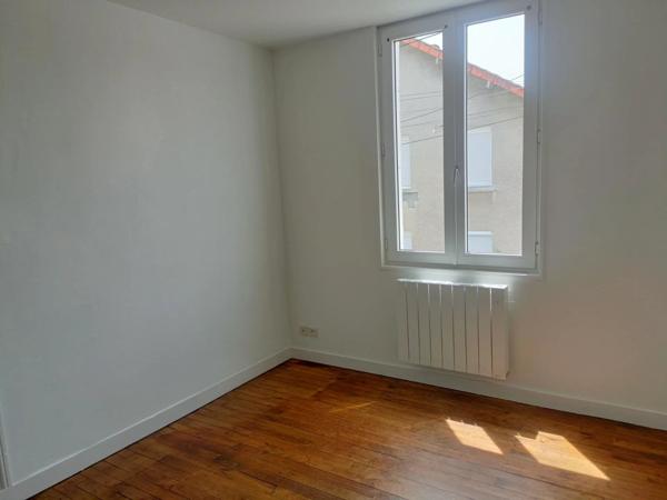 Location                                                      Maison
                        
                     3 pièces                      78 m2                     à Rezé