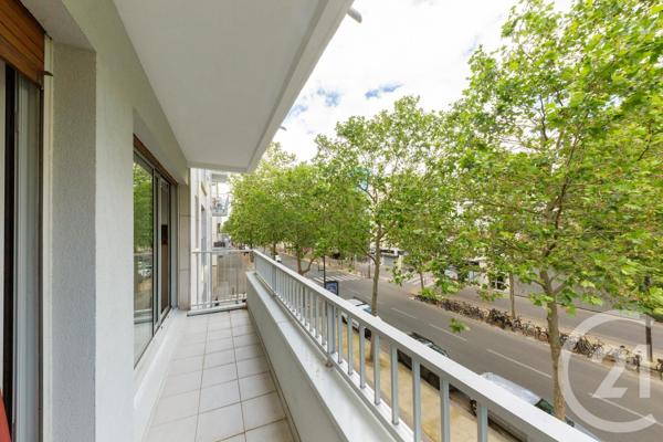 Appartement F4 à vendre  4 pièces - 92,15 m 2   PARIS  - 75012
