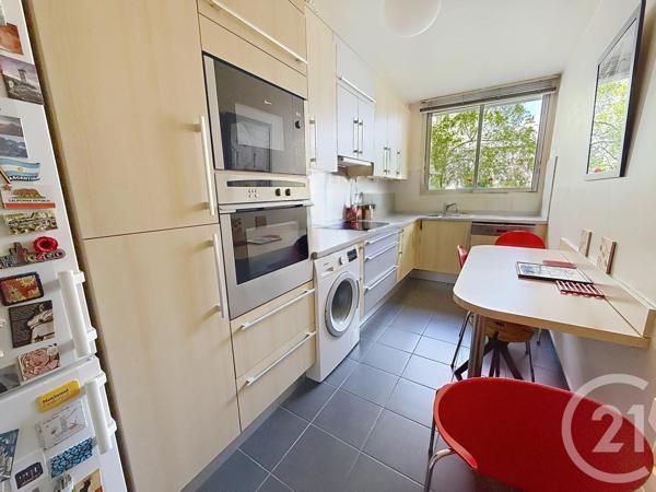 Appartement F4 à vendre  4 pièces - 92,15 m 2   PARIS  - 75012