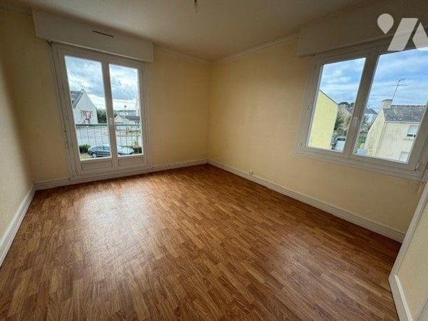 A vendre Immeuble à MELLAC (29)

Immeuble situé au bourg de Mellac comprenant trois logements...