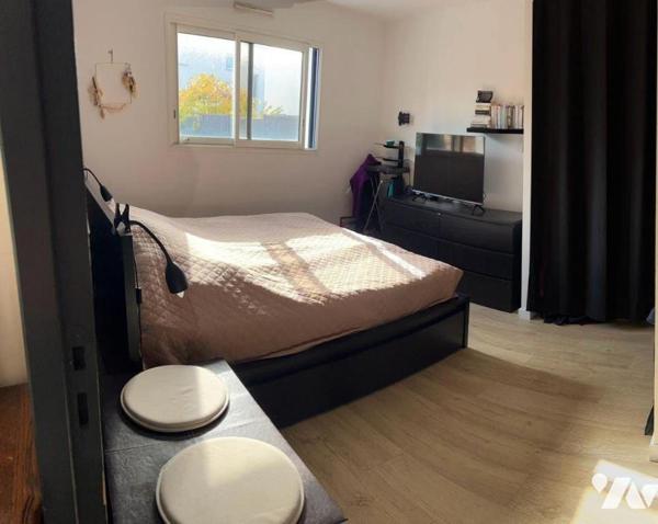 EXCLUSIVITE

Située en plein c?ur de Redon, à 2 pas des commerces, écoles et de la gare, cett...