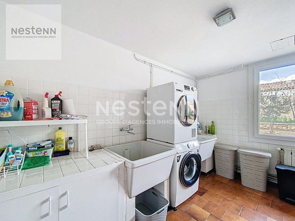 Maison Miramas 6 chambres 282 m2 double garage