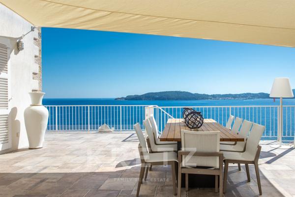 Duplex design sur l'eau