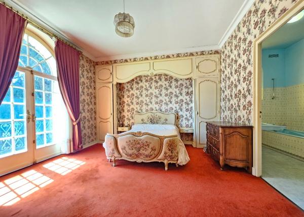 Maison à vendre 16440 Roullet Saint Estephe 6 chambres 322.81 m2
