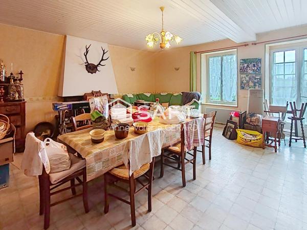 Propriété de charme,dépendances+possibilité terrain