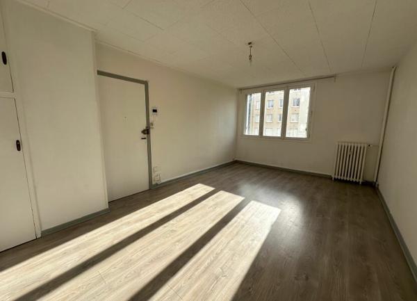 Appartement à louer    3 pièces • 58 m2    Limoges