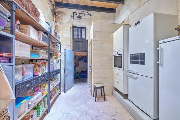 Maison 16 pièce(s) 7 chambre(s) 320 m²
