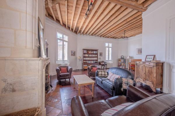 Maison 16 pièce(s) 7 chambre(s) 320 m²