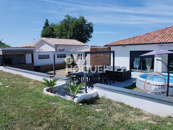 Maison proche Villeneuve De Marsan 4 pièce(s) 148 m2