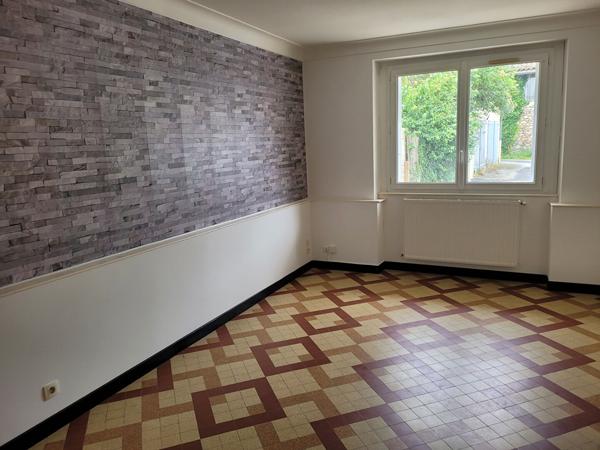 Maison de type T4 avec jardin et garage