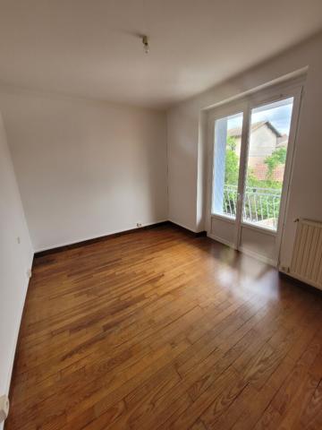 Maison de type T4 avec jardin et garage