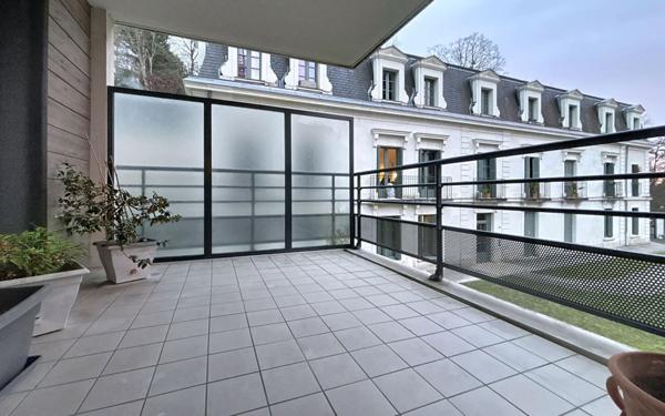 Appartement à vendre    5 pièces • 135,56 m2 Tours