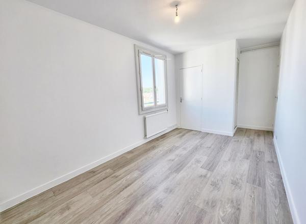 Appartement T2 53 m² Ecommoy
