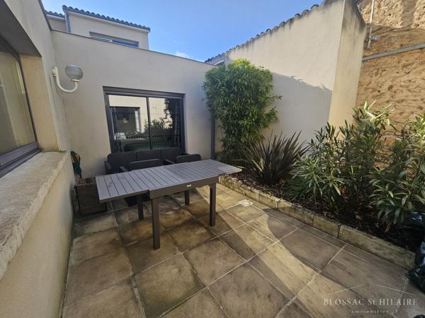 Saint-Benoît L'Ermitage Maison de plain pied 123 m² environ avec 2 terrasses et garage.