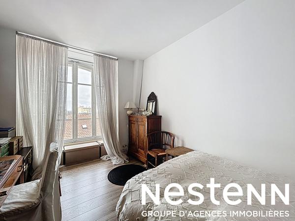 A vendre : Très bel appartement dans immeuble haussmannien - hyper centre MACON (71000)